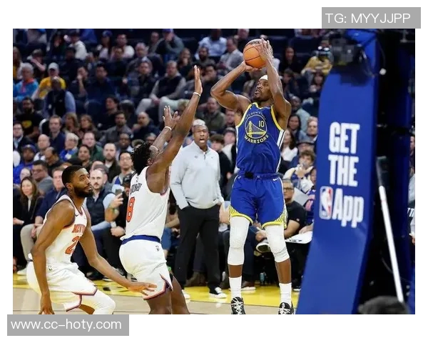 莫布里表现出色却难救主15投8中斩获21分11篮板5助攻三分球精准罚球失准